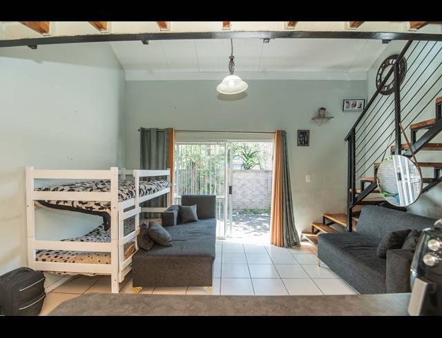 1 BEDROOM APARTMENT FOR SALE IN WALMER HEIGHTS